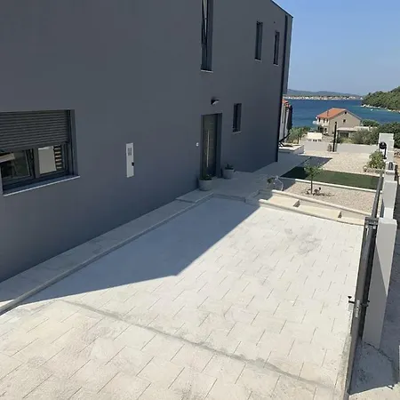 Skan Villa